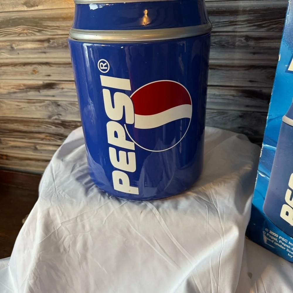 ★ Pepsi Can Cooler Ice Bucket Drink Cooler Collectible Party Decor